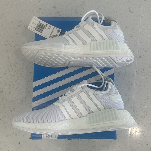 Adidas NMD R1 Primeblue Women’s Size 6 White NEW WITH BOX AND TAG - Picture 4 of 11